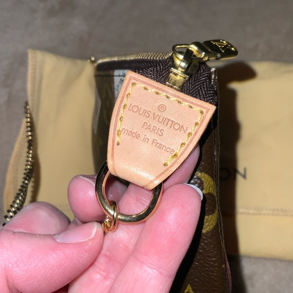 AUTHENTIC Limited Edition Louis Vuitton Monogram Trunks & Locks Mini Pochette - Picture 5 of 8